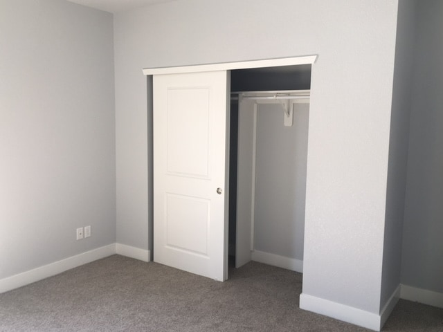 Building Photo - 902 Blondel St