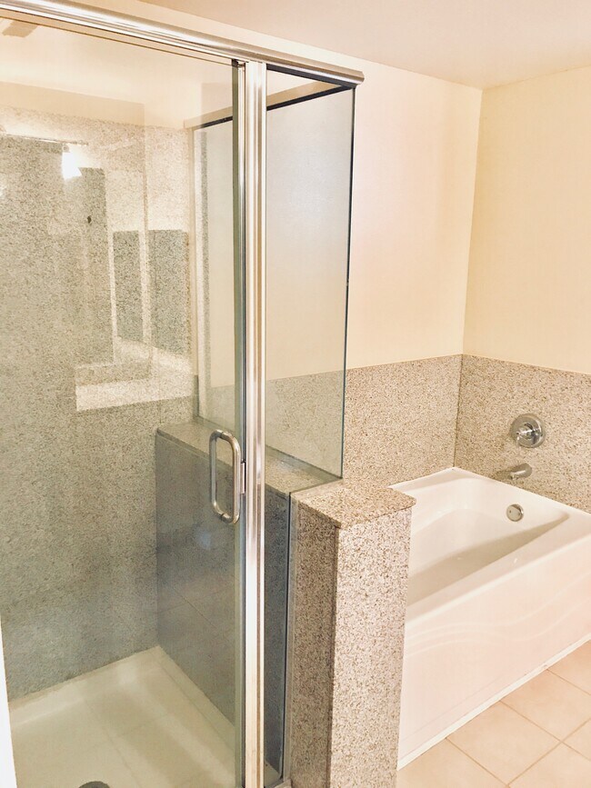 Building Photo - 3901 Lick Mill Blvd