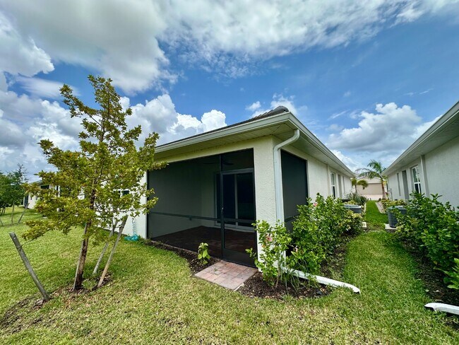 Building Photo - 1051 Enbrook Lp