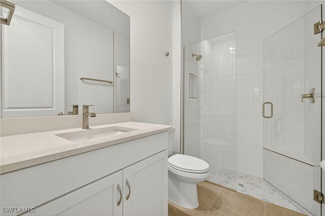 Building Photo - 10279 Bonavie Cove Dr