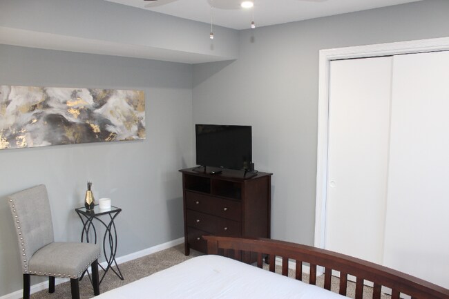 Building Photo - 2110 38th St SE