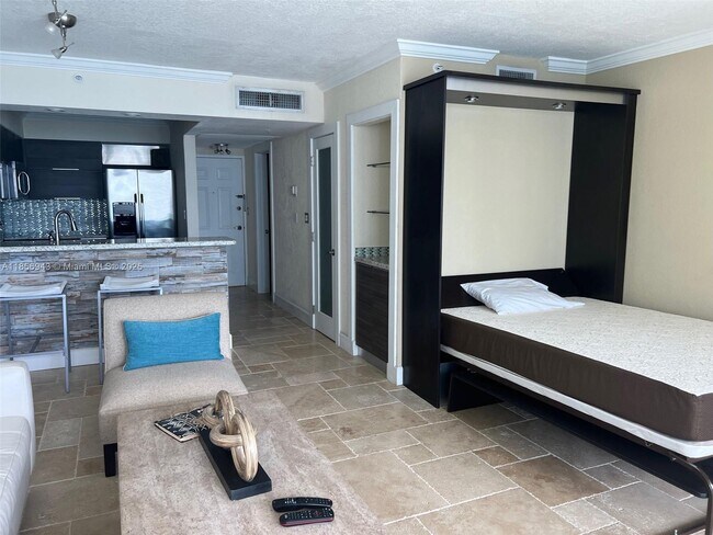 Building Photo - 2501 S Ocean Dr