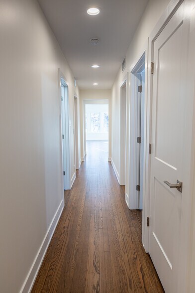 Building Photo - 6527 N Newgard Ave