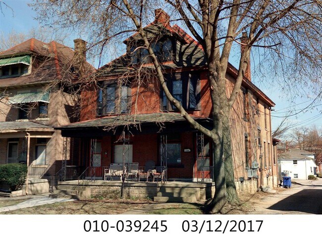 Building Photo - 1280 Highland St