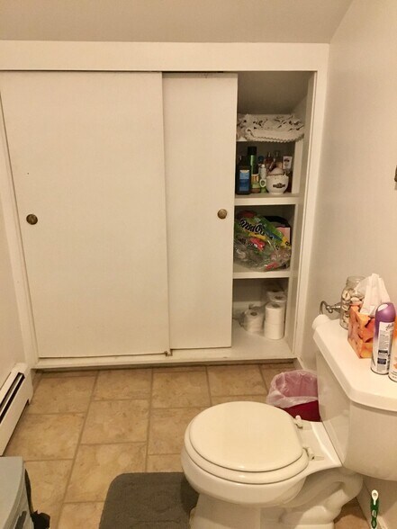 Building Photo - 42 Sewall St