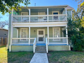 Building Photo - 816 Hays St