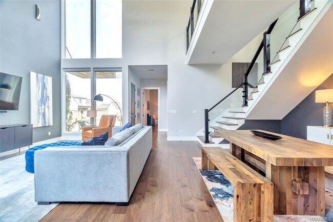 Building Photo - 7132 Fain Park Dr