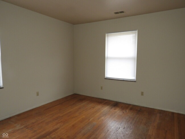 Building Photo - 6006 Dickson Rd