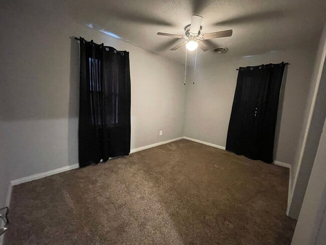 Building Photo - 3 Bed 1 Bath House for rent in Bowling Green, MO