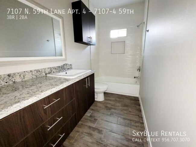 Building Photo - 7107 N 59th Ln