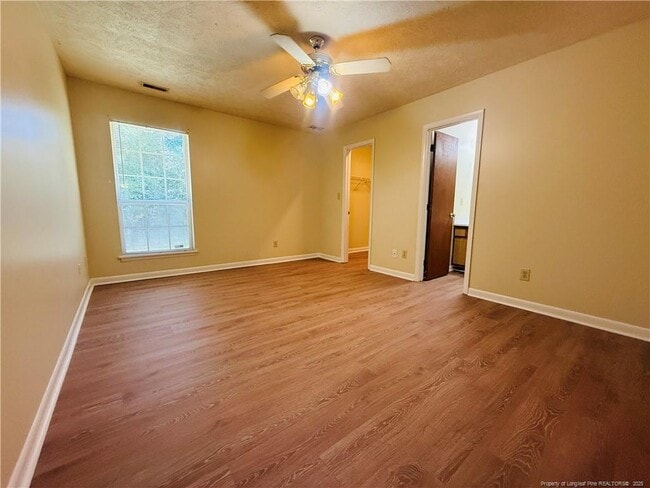 Building Photo - 2040 Glenwick Dr