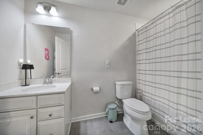 Building Photo - 6710 Carradale Way