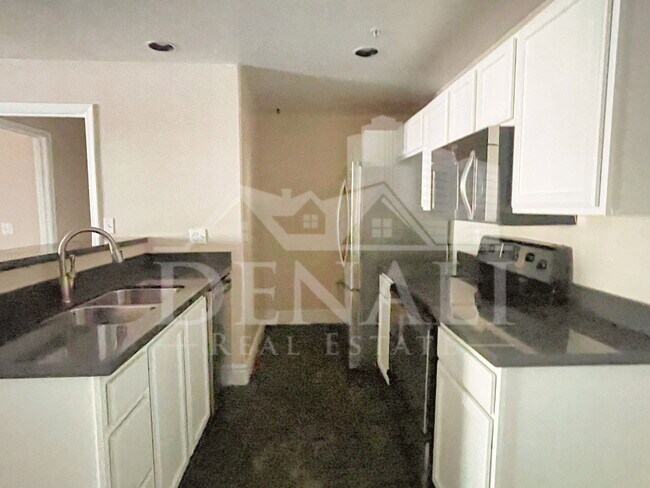 Building Photo - 500 N Gila Springs Blvd