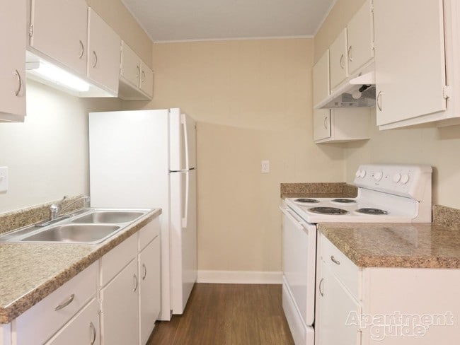 Building Photo - Sunset Village Apartments