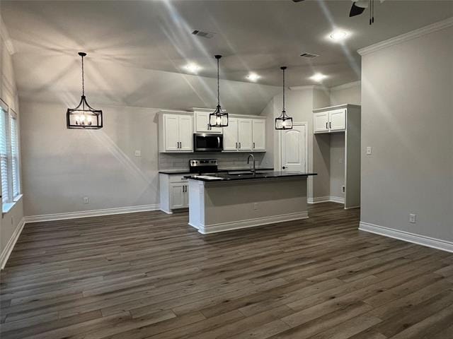 Building Photo - 903 Hardaway Ln
