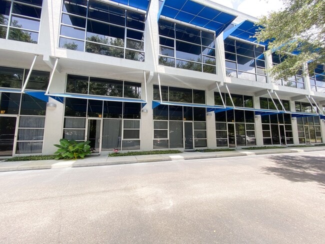 Building Photo - Lofts Oasis #105 - Pet Friendly!