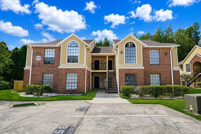 Building Photo - 8752 Mallard Reserve Dr