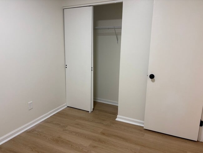 Building Photo - 870 Geneva Ave