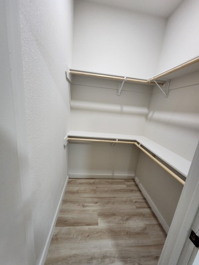 Building Photo - 9711 Cargill St