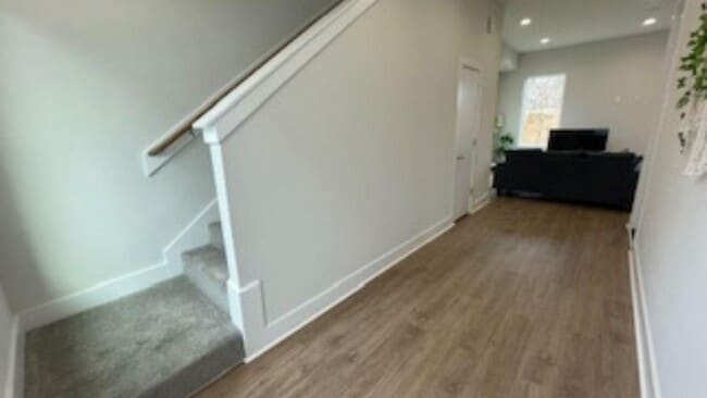 Building Photo - 835E Dorchester St