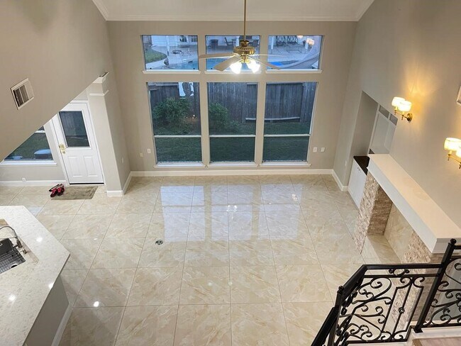 Building Photo - 6207 Harrison Ct