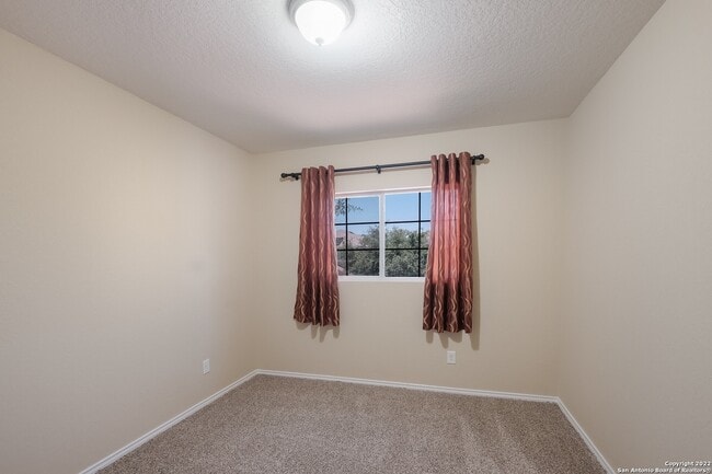 Building Photo - 9214 Pacific Maple