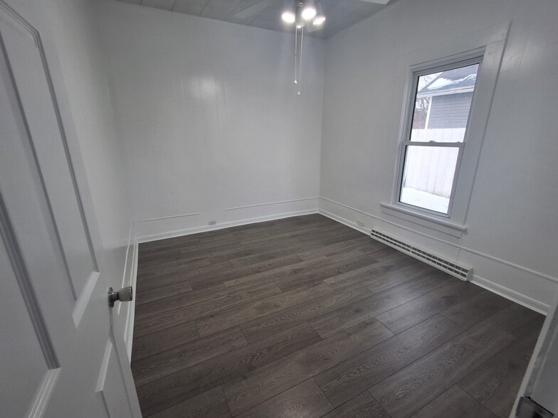 Building Photo - 28 Western Ave