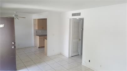 Building Photo - 401 SW 13th Pl