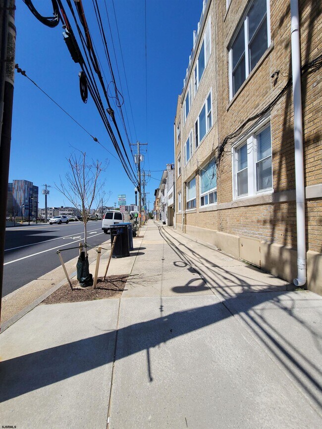 Building Photo - 3801 Atlantic Ave