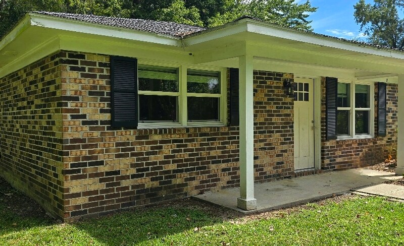 Primary Photo - 4020 Southern Cross