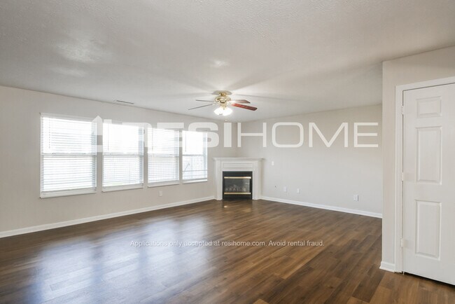 Building Photo - HOME FOR RENT!!