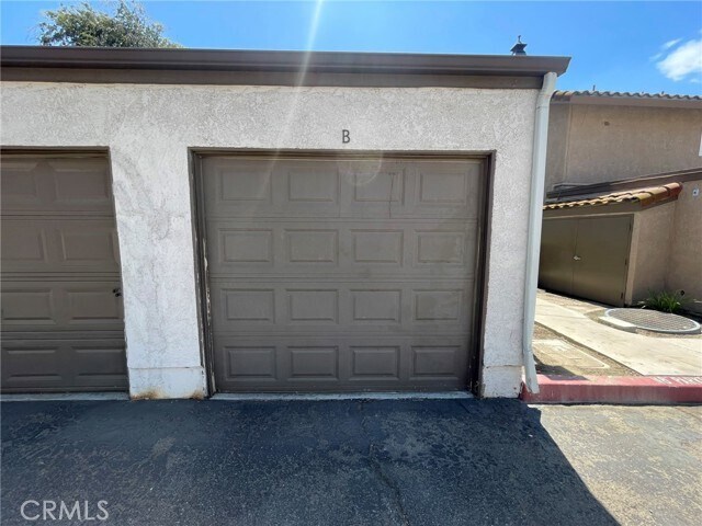 Building Photo - 3703 S Country Oaks Loop