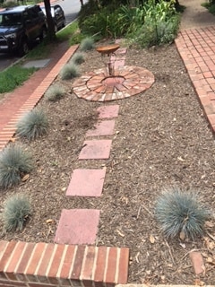 front entrance - 727 6th St SE