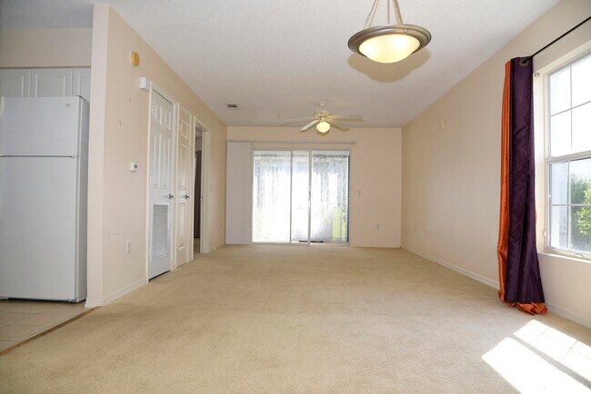 Building Photo - 4276 Calinda Ln