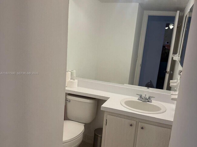 Building Photo - 1881 Middle River Dr