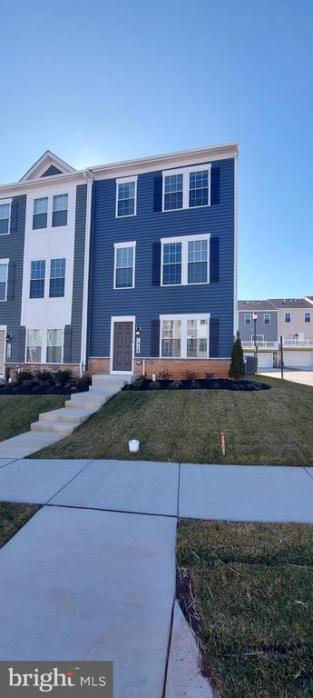 Building Photo - 1928 Fauna Dr