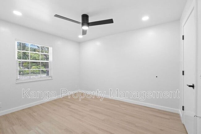 Building Photo - 800 Tropic Blvd
