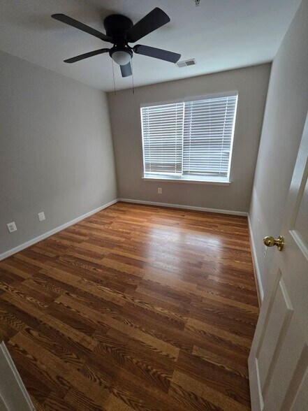 Building Photo - 4146 Cutty Sark Rd