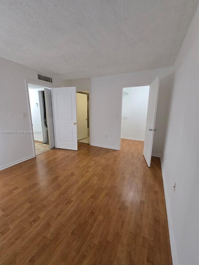 Building Photo - 15620 SW 80th St