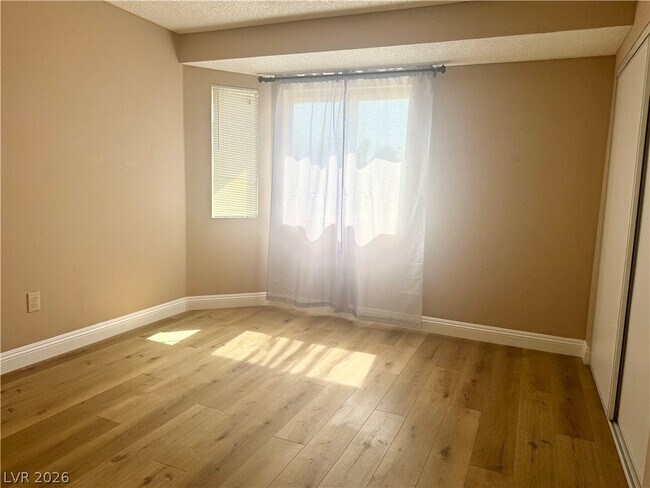 Building Photo - 135 Primero Way
