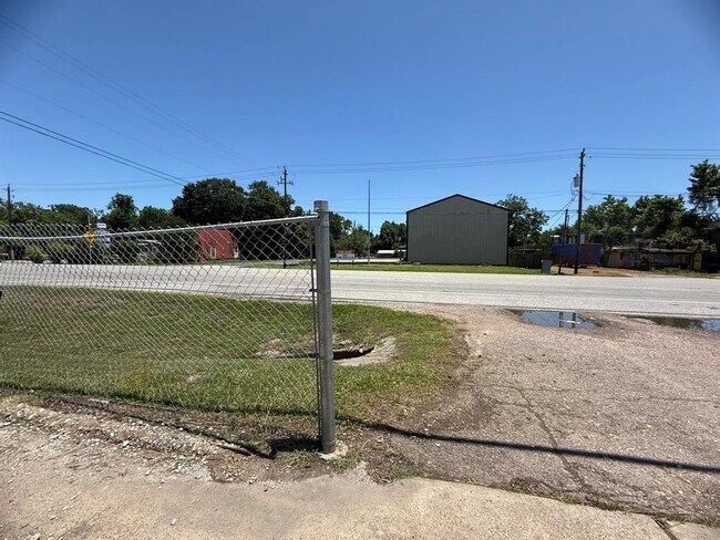 Building Photo - 720 Grand Ave