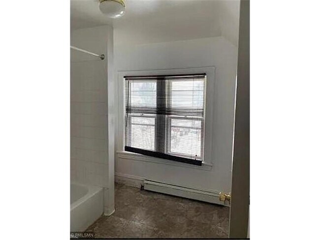 Building Photo - 2622 N Upton Ave