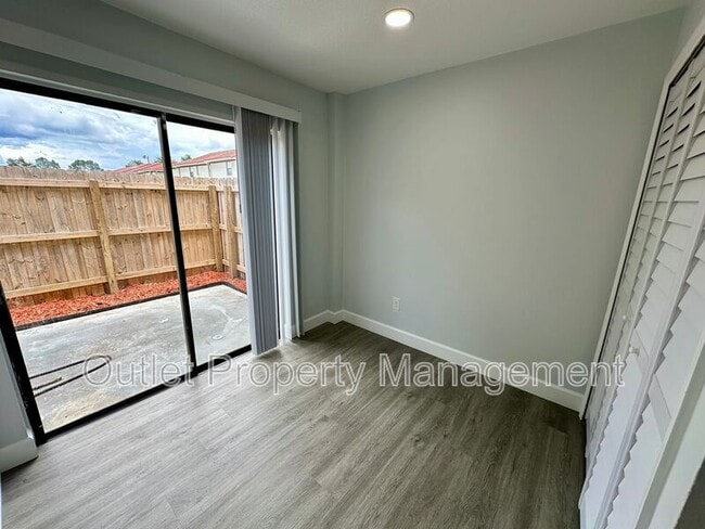 Building Photo - 6291 Arlington Ct