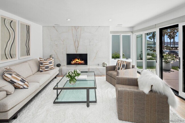 Building Photo - 8471 El Paseo Grande