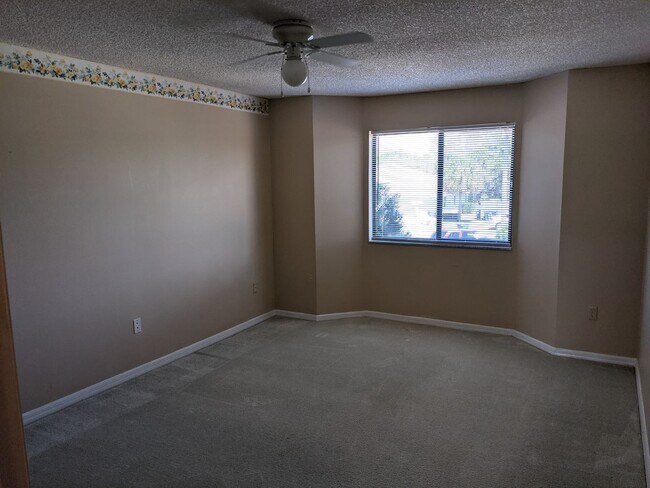 Building Photo - 3035 Finsterwald Dr