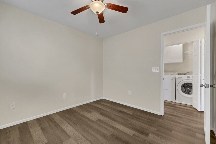 Building Photo - 7257 Camden Pine Ave