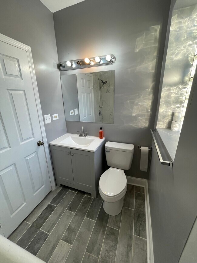 Building Photo - 8040 S Evans Ave