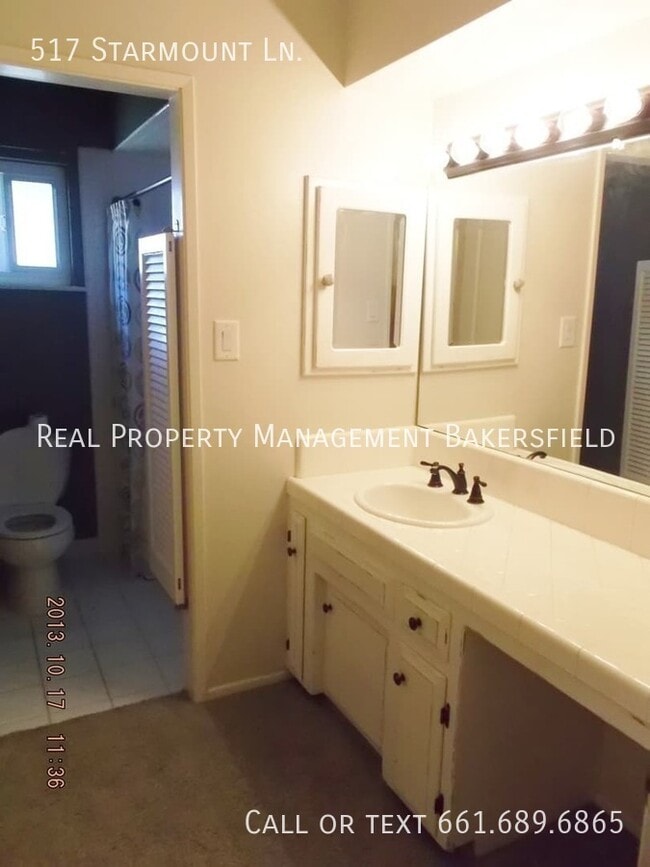 Building Photo - 517 Starmount Ln