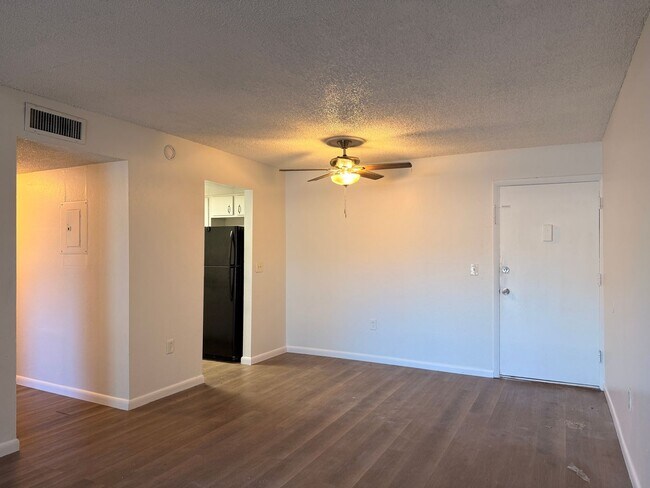 Building Photo - 2/2 Condo In Altamonte Springs