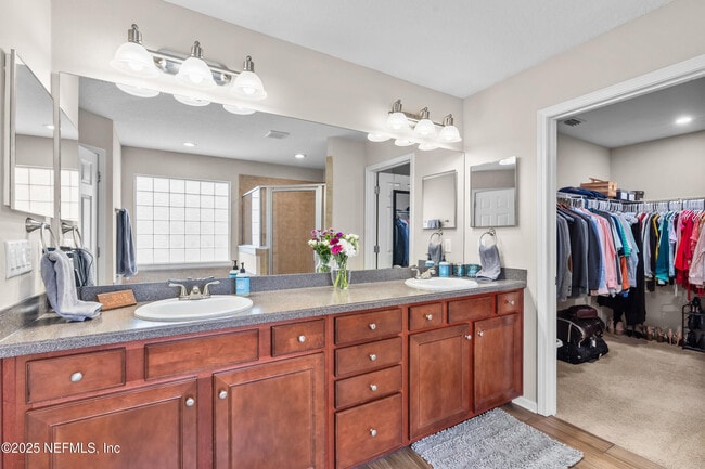 Building Photo - 503 Candlebark Dr